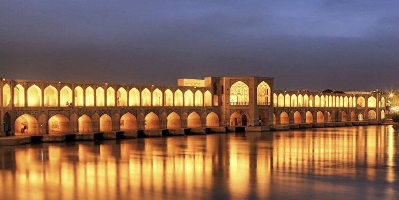در لایه‌های زیرین اصفهان چه خبر می باشد؟