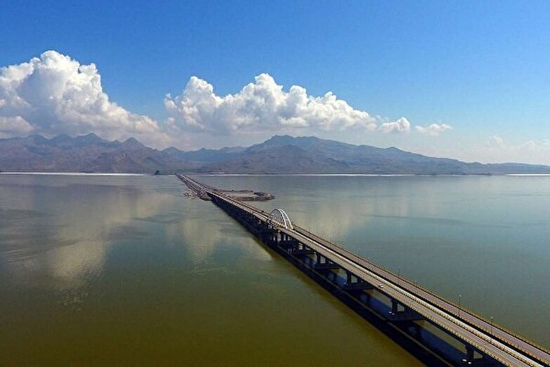 آب دریاچه ارومیه بیشتر شده است؟