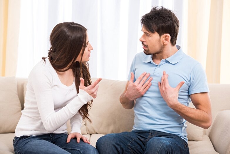چگونه باید از همسرمان انتقاد کنیم که ناراحت نشود؟