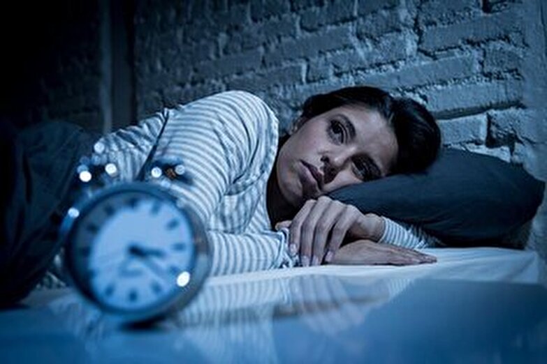 روش جالب و جدید برای درمان بی‌خوابی بدانیم