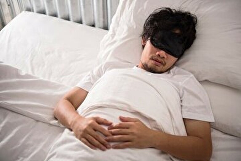 آیا خوابیدن در اتاق سرد منجر به لاغری می‌شود؟