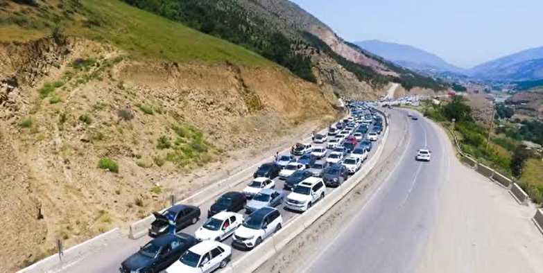 محدودیت یک‌طرفه در کندوان تا تخلیه ترافیک مرزن‌آباد ادامه دارد