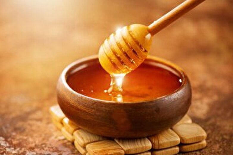 سه فایده فوق‌العاده عسل چیست؟